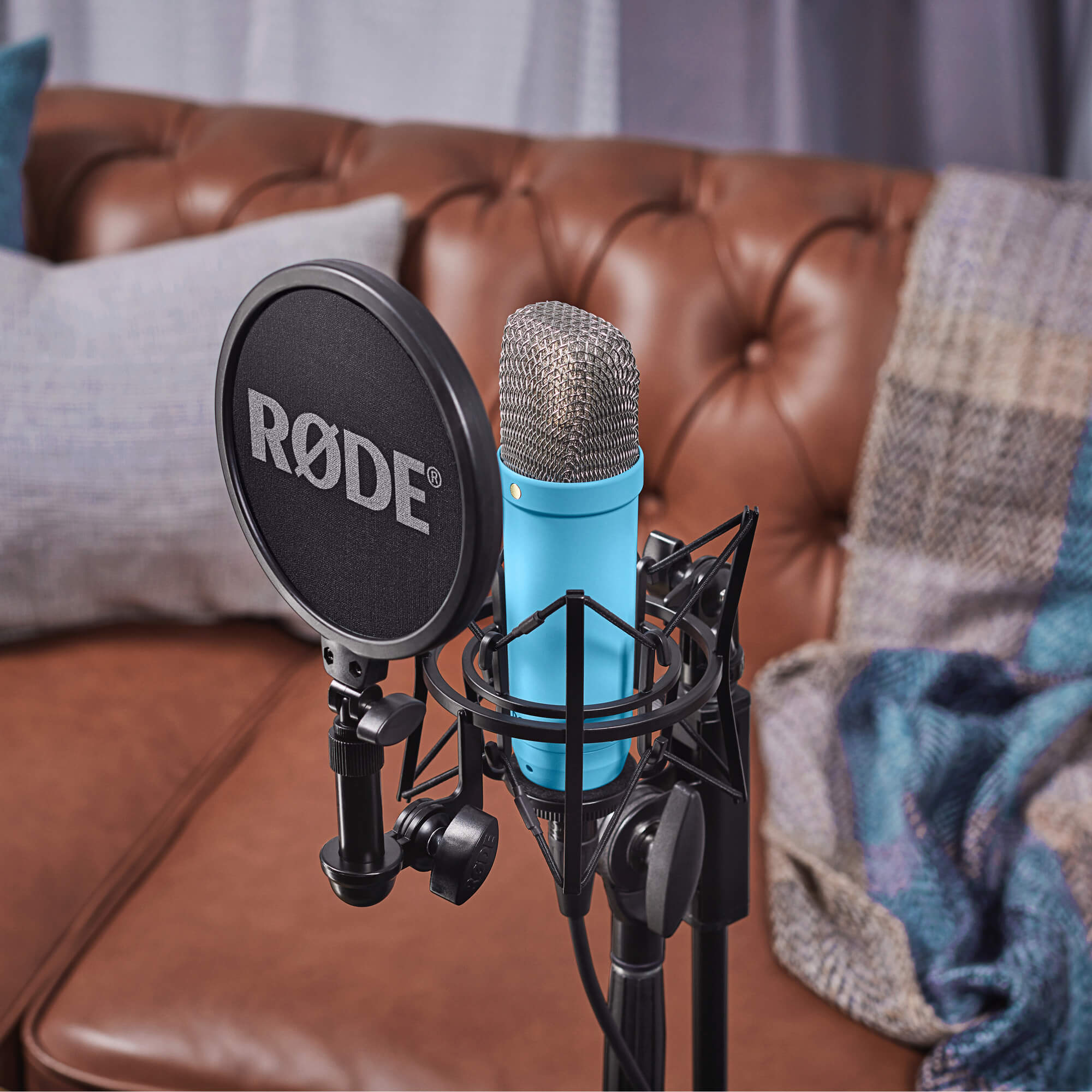 Blue N1 Rode Rode NT1 Signature Series (Blue) | Station Vibration